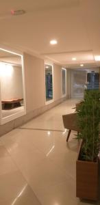 Vista Lateral Mar com 02 Suítes Wifi Ar Cond a 50m da Praia