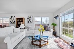 Cozy spacious 3Br Home fr Family - 海沃德