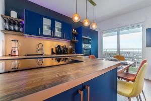 Appartements Chic & Cosy - Private Parking - Between Paris & DisneyLand - 5min TrainStation, Big Mall : photos des chambres