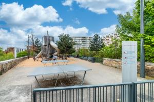 Appartements Chic & Cosy - Private Parking - Between Paris & DisneyLand - 5min TrainStation, Big Mall : photos des chambres