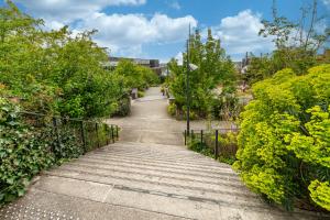 Appartements Chic & Cosy - Private Parking - Between Paris & DisneyLand - 5min TrainStation, Big Mall : photos des chambres