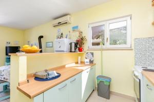 Seaside holiday house Okrug Donji, Ciovo - 2403