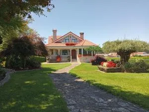 Casa Xardín - Touro