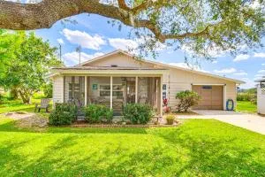 Private Boat Dock Canal-Front Home - Lorida