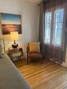 Cozy Apartment Two in Hollywood!