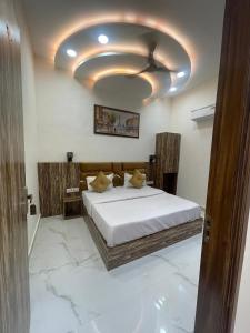 HOTEL ROBIN