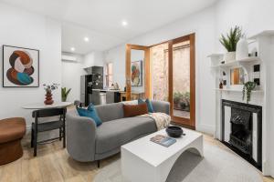 Simpson Street Apartments by Urban Rest