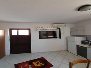 Studio in Dinji ka on the Beachfront