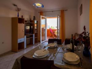 Apartment on Pa man near Beach Lucina