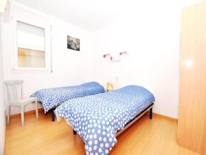 Apartment in Roses near Sandy Beach