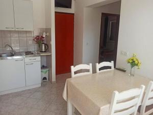 Apartment by Adriatic Sea near ibenik