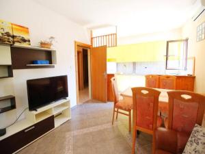 Apartment in Dinji ka by the Beach