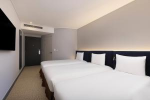 Premium Room, Ideal for Family & Friends, Recen tly Renovated - 3 Single Beds