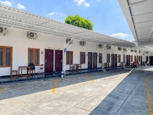 RedDoorz Plus near Alun Alun Kota Blora