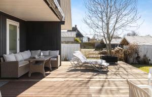 2 Bedroom Nice Home In Otterup