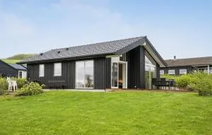 2 Bedroom Gorgeous Home In Haarby - Helnæs By