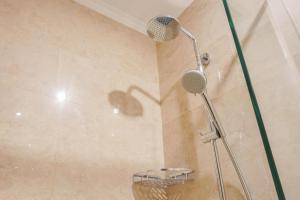 Stunning and Good Location Studio at Menteng Park Apartment By Travelio