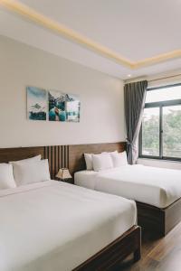 Tam Coc Harbor Hotel & Travel