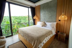 Chic industrial 2-Br townhouse with private pool