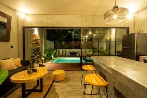 Chic industrial 2-Br townhouse with private pool