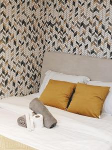 Gramercy Residences Makati by Christine Suites PH with Balcony