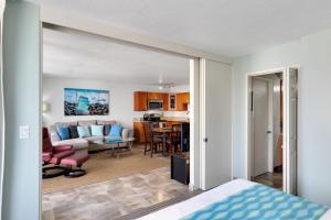 31st-Floor Oceanview Oasis -- Steps to Waikiki Beach with Free Parking (13112)