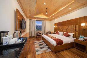 Hotel Triple A