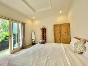 Homey Villa with Private Pool in Central Canggu