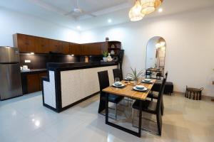 Homey Villa with Private Pool in Central Canggu