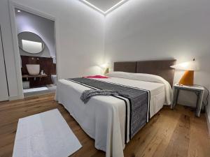 Deluxe Doppel-/Zweibettzimmer mit Stadtblick