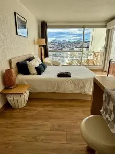 Studio et piscine sur la grande plage - بياريتز