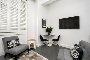 CLDN4- Studio in Central Sydney CBD with Pool