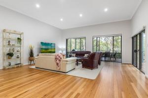 Triple B - Beach Bush Birds