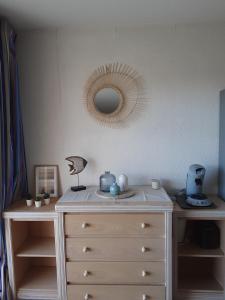 Appartements Les Hauts de Balaruc studio ou T2, renoves , climatises, vue panoramique, parking : photos des chambres