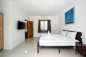 Villa Maenam koh Samui with pool 4 bedrooms 8 guests