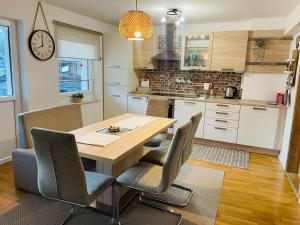 Apartment Zala with Sauna - 3hvězdičkové hotely ve městě Kranjska Gora