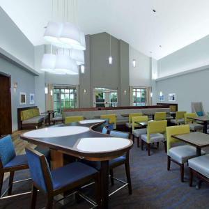 Homewood Suites by Hilton Fort Lauderdale Airport-Cruise Port