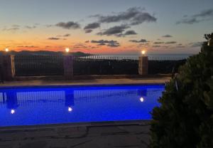 Villa Asteri, views, private, pool heating on request, 30 mins from Paphos - 4hvězdičkové hotely ve městě Pafos