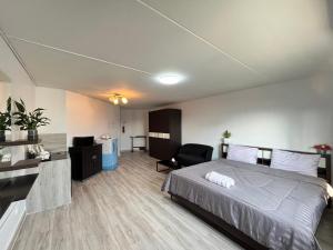 T12 Popular Condo By : hunnity