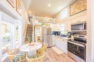 Rainforest Tiny Home Retreat #21 Bohemian Cottage - Beaver