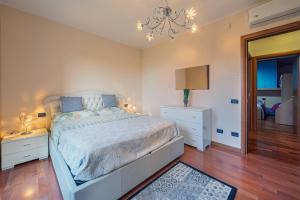 Yasmin Maison - Garden House