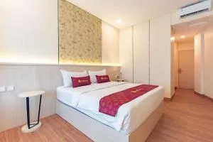 RedDoorz Premium near Paris Van Java Mall - Bandung