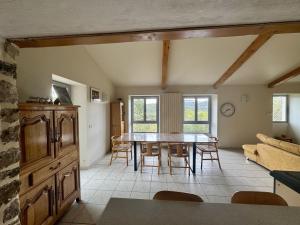Maisons de vacances Grand gite ideal pour famille et groupe, piscine et plages privees : photos des chambres