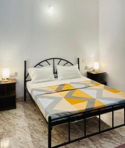 Aamra Ghar by evaddo