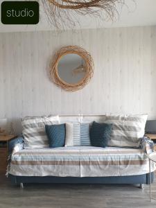 Appartements Les Hauts de Balaruc studio ou T2, renoves , climatises, vue panoramique, parking : photos des chambres