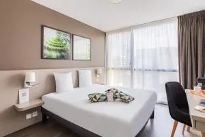 雷恩-瑟松塞维涅城市公寓酒店 - 瑟松塞维涅