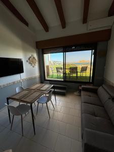 Appartements Le Rocher - Appt pour 6 climatise avec piscine : photos des chambres