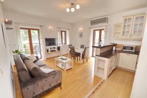 Fiumera Kotor Apartment