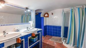 Cueva del Mesto Hinojares by Ruralidays