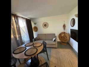 Appartements La Piscine - Appt pour 6 climatise avec piscine : photos des chambres